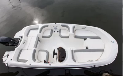 Boat without licence / B542 Nereo (5p)