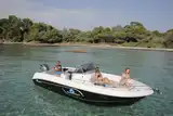 Speedboat with licence / Q670 Atlas (10p)