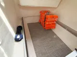 Speedboat with licence / Q670 Atlas (7-10p)