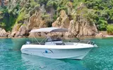 Speedboat with licence / Q670 Atlas (7-10p)