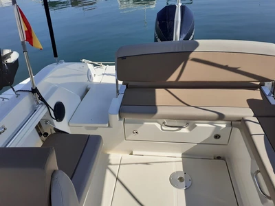 Speedboat with licence / F675 Cruiser (8p)