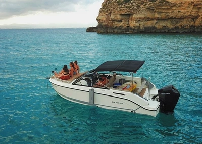 Speedboat with licence / F675 Cruiser (8p)