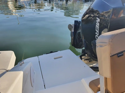 Speedboat with licence / F675 Cruiser (8p)