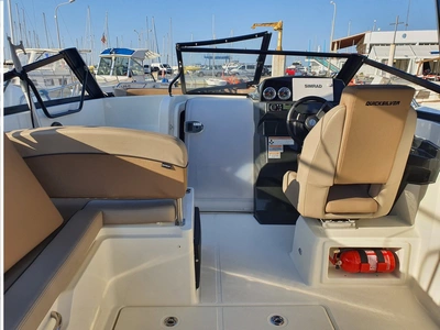 Speedboat with licence / F675 Cruiser (8p)