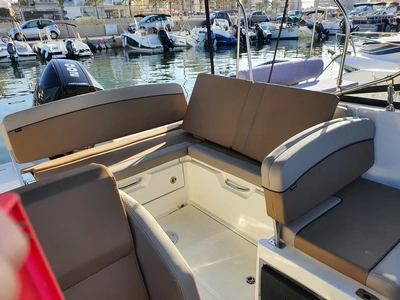 Speedboat with licence / F675 Cruiser (8p)