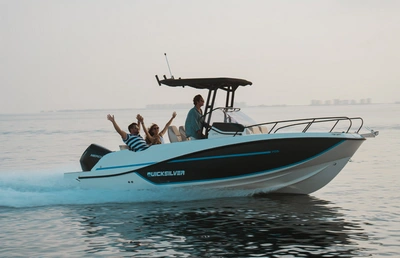 Speedboat with licence / F705 Open (8p)