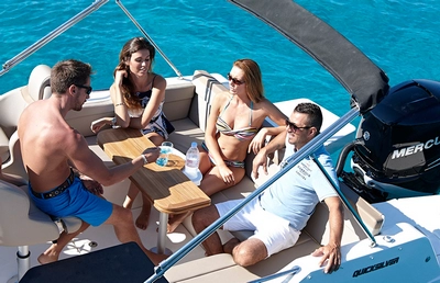 Speedboat with licence / F755 Sundeck (8p)