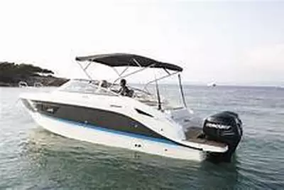 Speedboat with licence / F805 Cruiser (9p)