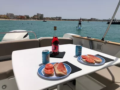 Speedboat with licence / JA780 Antares (7p)