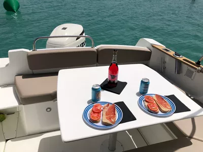 Speedboat with licence / JA780 Antares (7p)
