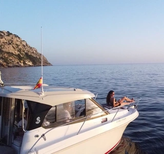 Speedboat with licence / JA780 Antares (7p)