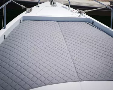 Boat with skipper / JS780 Saver (9p)
